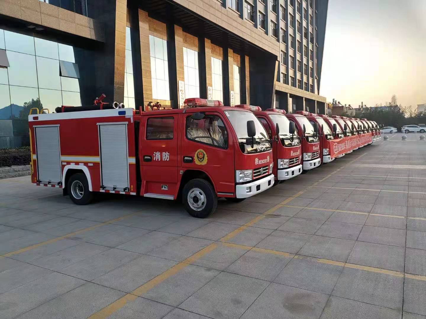 上海消防車制造廠家上海金盾消防平安設(shè)備無限公司